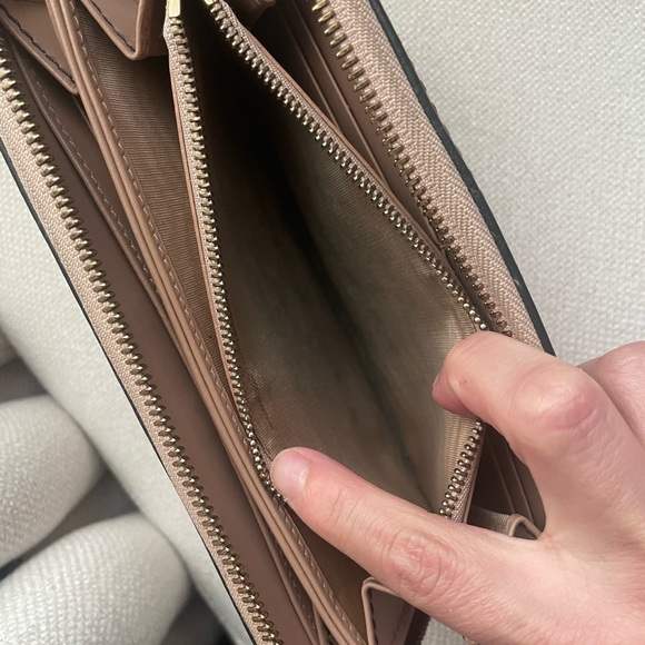 DIOR NUDE ZIP AROUND WALLET - Picture 5 of 9